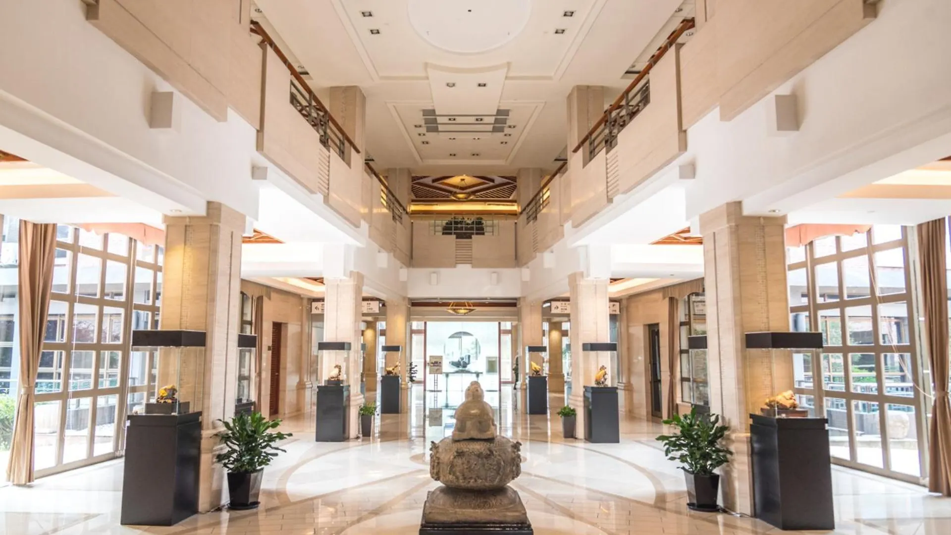 *****  Tongli Lake View Hotel Suzhou  China