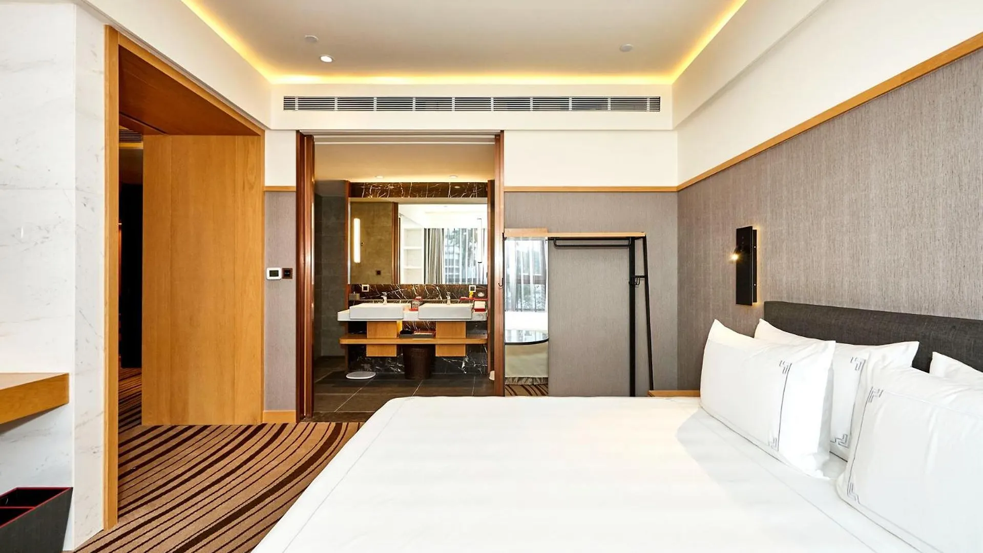 Tongli Lake View Hotel Suzhou  China